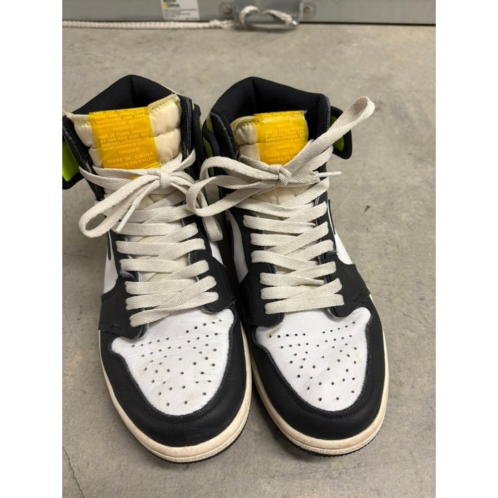 Air Jordan 1 High OG Taxi Volt Black White Leather Sneakers Women‎ US 7 EUR 41